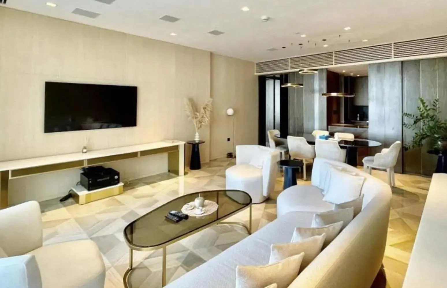 Luxury Five Palm 1 Bedroom Dubai 0*,  United Arab Emirates